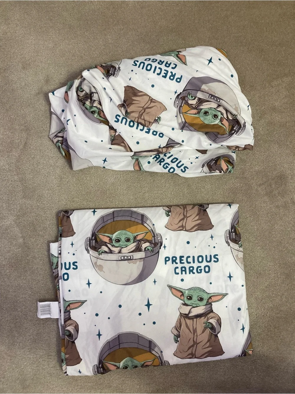 Star Wars Baby Yoda Comforter Cover in White and Sage Green